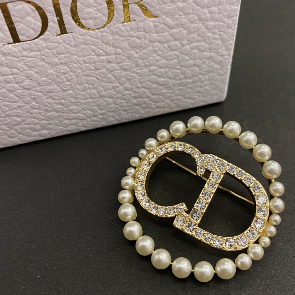 Christian Dior(クリスチャンディオール)アクセサリーの高価買取なら