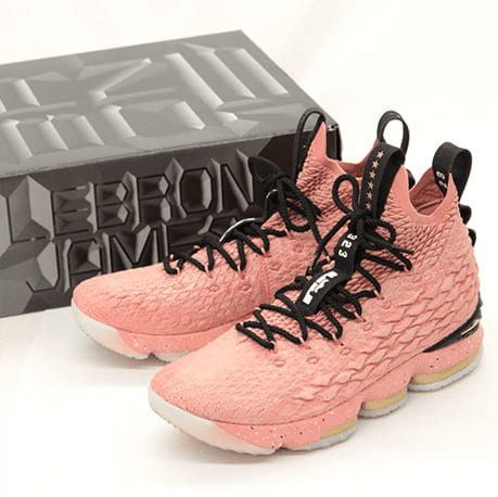 LEBRON JAMES XV LMTD スニーカー