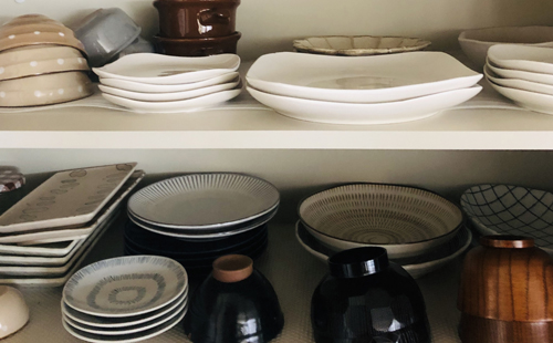 食器棚には入っている食器